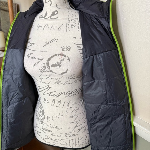 Breathable Wind Proof Waterproof YKK Jacket NWT 189.00 - Picture 4 of 9